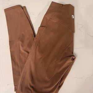 BuffBunny Cocoa contour pocket leggings